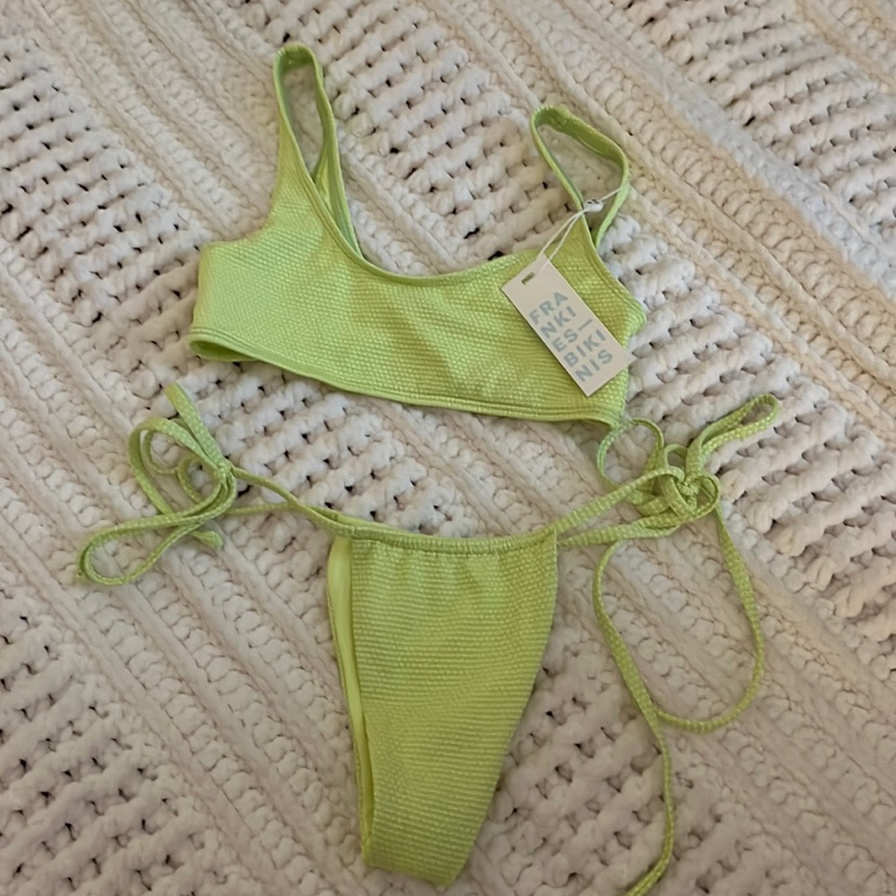 Frankie’s Bikinis lime green/highlighter yellow bikini size XS